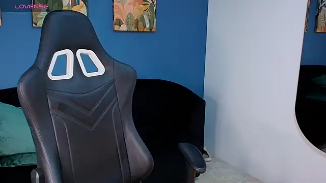 Zamira Taylor online show from 10/10/25, 12:09