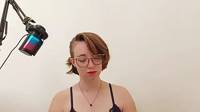 Elise Nyx online show from 09/26/25, 01:59