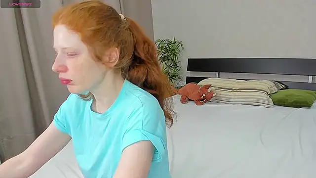 Snapshot of Sandra_Wi1son chatting on 03/18/25, 02:25 Sandra Wi1son online show from 03/18/25, 02:25