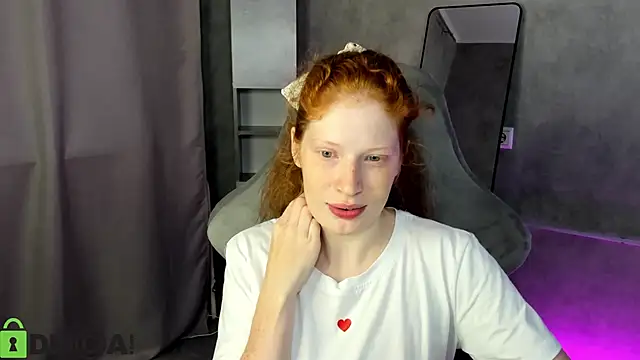 Snapshot of Sandra_Wi1son chatting on 09/18/25, 01:40 Sandra Wi1son online show from 09/18/25, 01:40