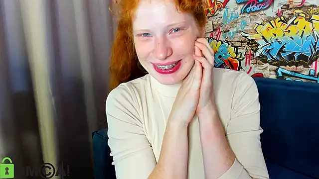 Snapshot of Sandra_Wi1son chatting on 09/25/25, 12:58 Sandra Wi1son online show from 09/25/25, 12:58