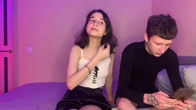 baby lesi online show from 10/17/25, 04:09