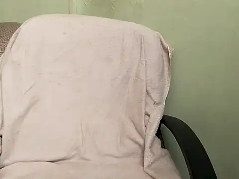 Snapshot of calme_odl1 chatting on 09/13/25, 05:40 calme odl1 online show from 09/13/25, 05:40