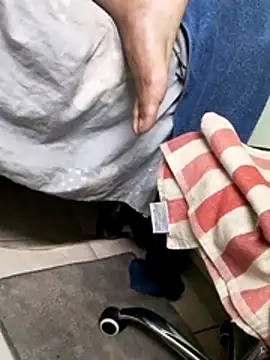 Snapshot of calme_odl1 chatting on 11/23/25, 06:57 calme odl1 online show from 11/23/25, 06:57