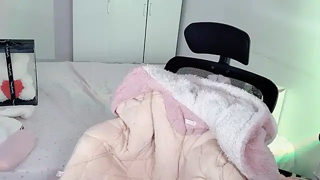 Annnnqi-77 online show from 10/25/25, 07:27