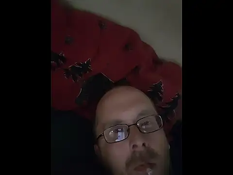 Snapshot of taterae chatting on 11/06/25, 09:26 taterae online show from 11/06/25, 09:26