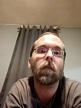 Snapshot of taterae chatting on 03/28/26, 09:53 taterae online show from 03/28/26, 09:53