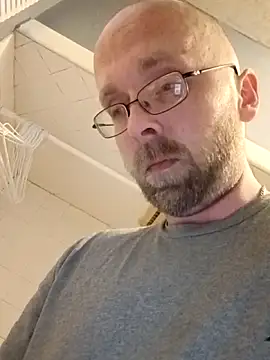 Snapshot of taterae chatting on 04/08/26, 11:10 taterae online show from 04/08/26, 11:10