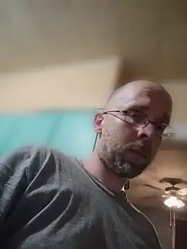 Snapshot of taterae chatting on 04/13/26, 08:53 taterae online show from 04/13/26, 08:53