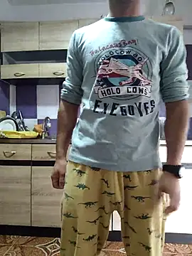 andreiiiii2025 online show from 03/18/25, 07:19