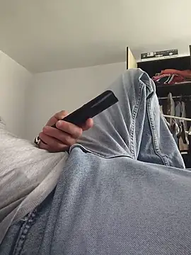 andreiiiii2025 online show from 06/17/26, 08:17