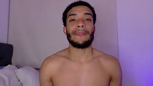Snapshot of eross_chipre_ chatting on 06/12/26, 02:54 eross chipre online show from 06/12/26, 02:54