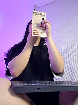 Snapshot of ammy_e chatting on 03/14/25, 02:20 ammy e online show from 03/14/25, 02:20