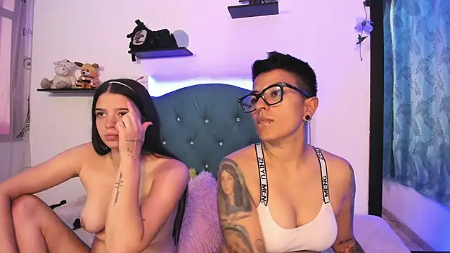 Snapshot of Ary_zakura chatting on 03/11/25, 04:40 Ary zakura online show from 03/11/25, 04:40