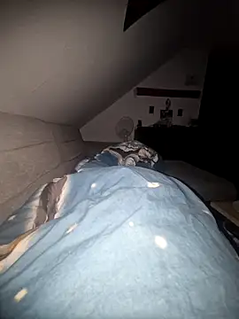 Snapshot of bigcock7inc chatting on 02/19/25, 09:25 bigcock7inc online show from 02/19/25, 09:25