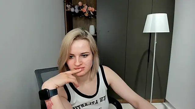 Snapshot of PortiaHeaston chatting on 02/25/25, 11:08 PortiaHeaston online show from 02/25/25, 11:08