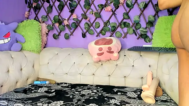 Snapshot of amydelahozgomez chatting on 09/13/25, 06:02 amydelahozgomez online show from 09/13/25, 06:02