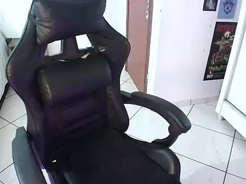 Snapshot of visualprivileged chatting on 03/12/26, 05:52 visualprivileged online show from 03/12/26, 05:52