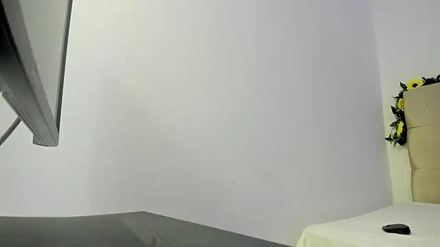 MICHAEL AND SHARON online show from 02/25/25, 02:14