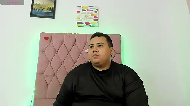 MICHAEL AND SHARON online show from 10/30/25, 04:36