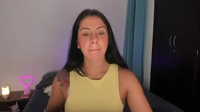 Snapshot of _lucianapalmer chatting on 03/23/26, 11:14 lucianapalmer online show from 03/23/26, 11:14