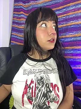 Snapshot of Niconya chatting on 12/20/25, 05:25 Niconya online show from 12/20/25, 05:25