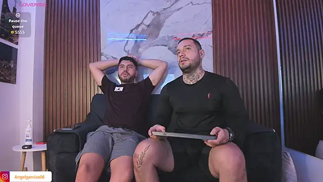 Angelgarcia  online show from 12/22/25, 10:40