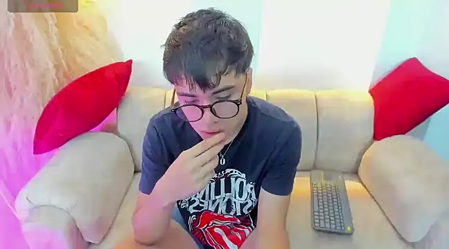 liam orion online show from 03/22/25, 09:53