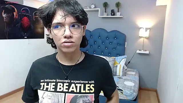 Snapshot of cheryl_bohareal chatting on 02/20/25, 04:46 cheryl bohareal online show from 02/20/25, 04:46