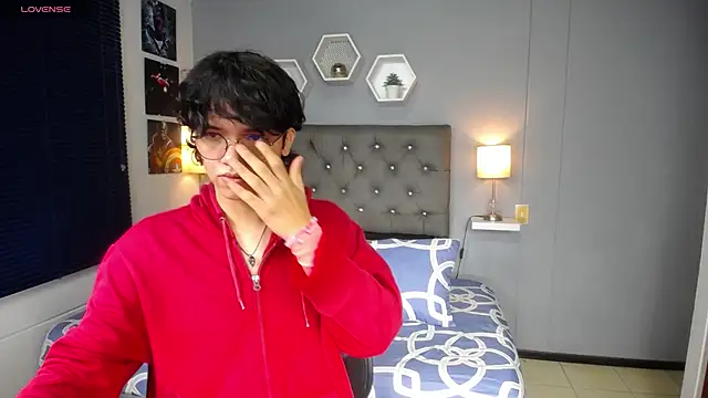 Snapshot of cheryl_bohareal chatting on 02/22/25, 03:14 cheryl bohareal online show from 02/22/25, 03:14