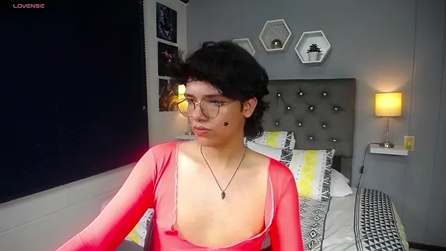 Snapshot of cheryl_bohareal chatting on 02/25/25, 07:14 cheryl bohareal online show from 02/25/25, 07:14