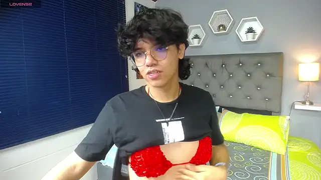 Snapshot of cheryl_bohareal chatting on 03/04/25, 04:20 cheryl bohareal online show from 03/04/25, 04:20