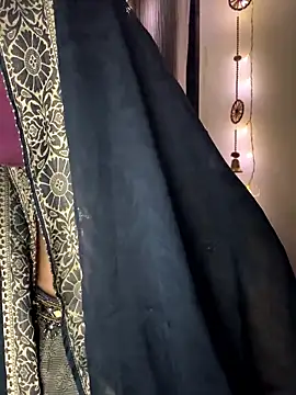 Snapshot of Dishasarmaa05 chatting on 11/13/25, 12:59 Dishasarmaa05 online show from 11/13/25, 12:59