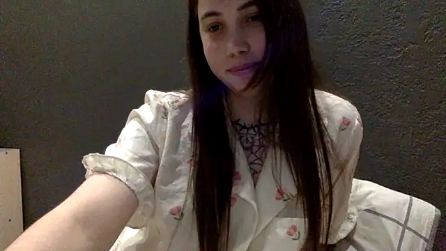 Snapshot of bysinka18 chatting on 04/19/26, 06:10 bysinka18 online show from 04/19/26, 06:10