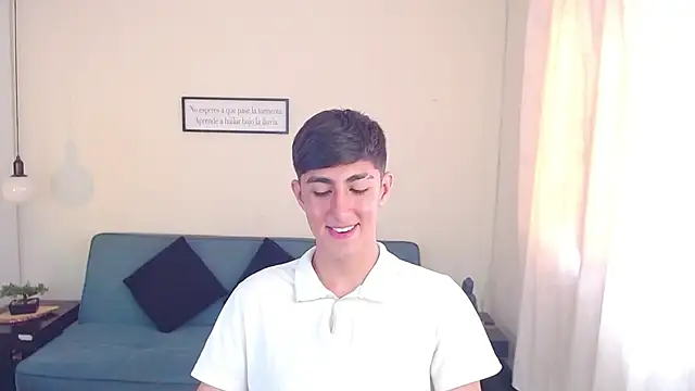 Snapshot of babymaik chatting on 02/25/25, 04:42 babymaik online show from 02/25/25, 04:42