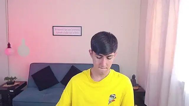 Snapshot of babymaik chatting on 03/04/25, 07:43 babymaik online show from 03/04/25, 07:43