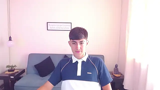 Snapshot of babymaik chatting on 03/10/25, 01:43 babymaik online show from 03/10/25, 01:43