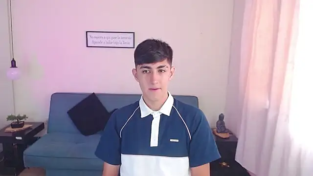 Snapshot of babymaik chatting on 03/12/25, 01:08 babymaik online show from 03/12/25, 01:08