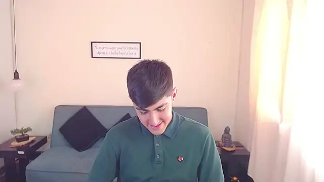 Snapshot of babymaik chatting on 03/13/25, 01:40 babymaik online show from 03/13/25, 01:40