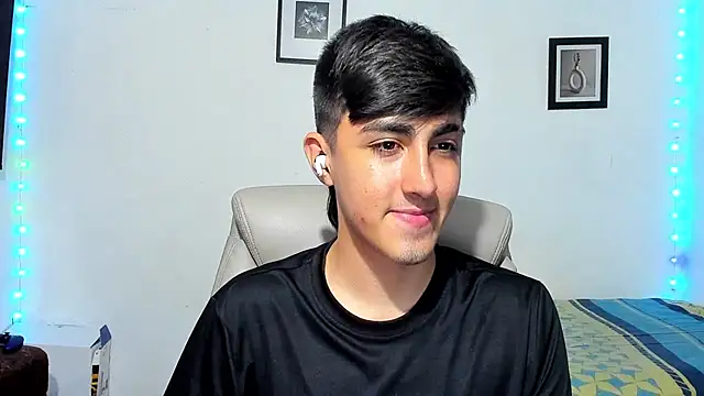 Snapshot of babymaik chatting on 10/27/25, 05:33 babymaik online show from 10/27/25, 05:33