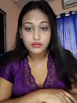 Snapshot of hotlovr chatting on 03/09/25, 03:11 hotlovr online show from 03/09/25, 03:11