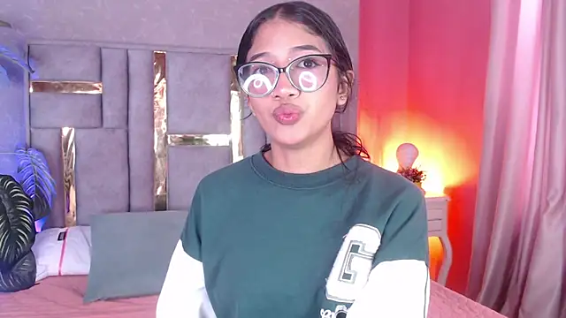 Tyla Ks online show from 11/04/25, 07:35