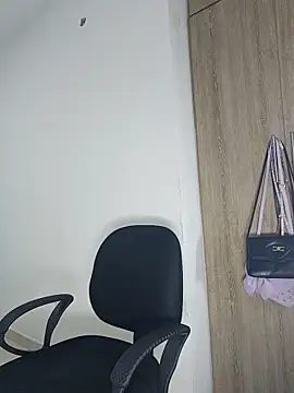 sophia ramirez12 online show from 11/21/25, 01:15