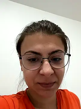 KittieHallo online show from 10/19/25, 09:21