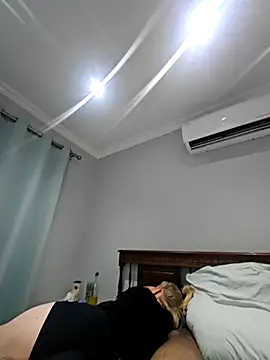 Snapshot of siniminandspice chatting on 02/24/25, 07:30 siniminandspice online show from 02/24/25, 07:30