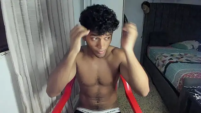 Snapshot of Fox2evans chatting on 02/06/26, 01:36 Fox2evans online show from 02/06/26, 01:36