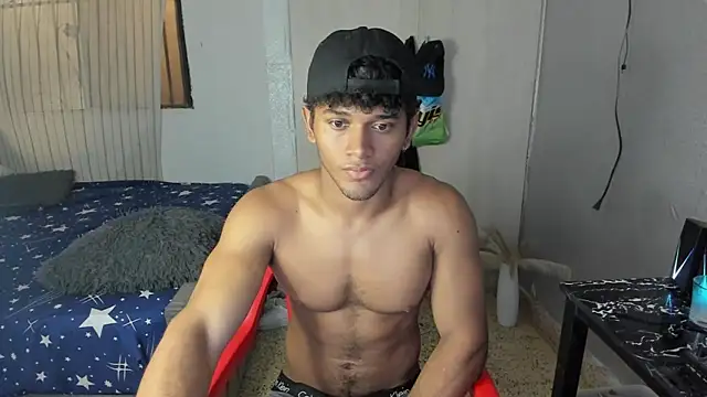 Snapshot of Fox2evans chatting on 03/24/26, 04:12 Fox2evans online show from 03/24/26, 04:12