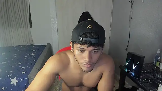 Snapshot of Fox2evans chatting on 04/02/26, 05:32 Fox2evans online show from 04/02/26, 05:32