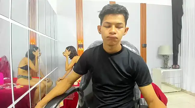 leslieanddrako online show from 02/28/25, 10:50