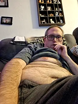 Smallone327 online show from 10/04/25, 06:44